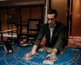 荣耀棋牌水果机-荣耀棋牌水果机，娱乐与策略并重的休闲选择